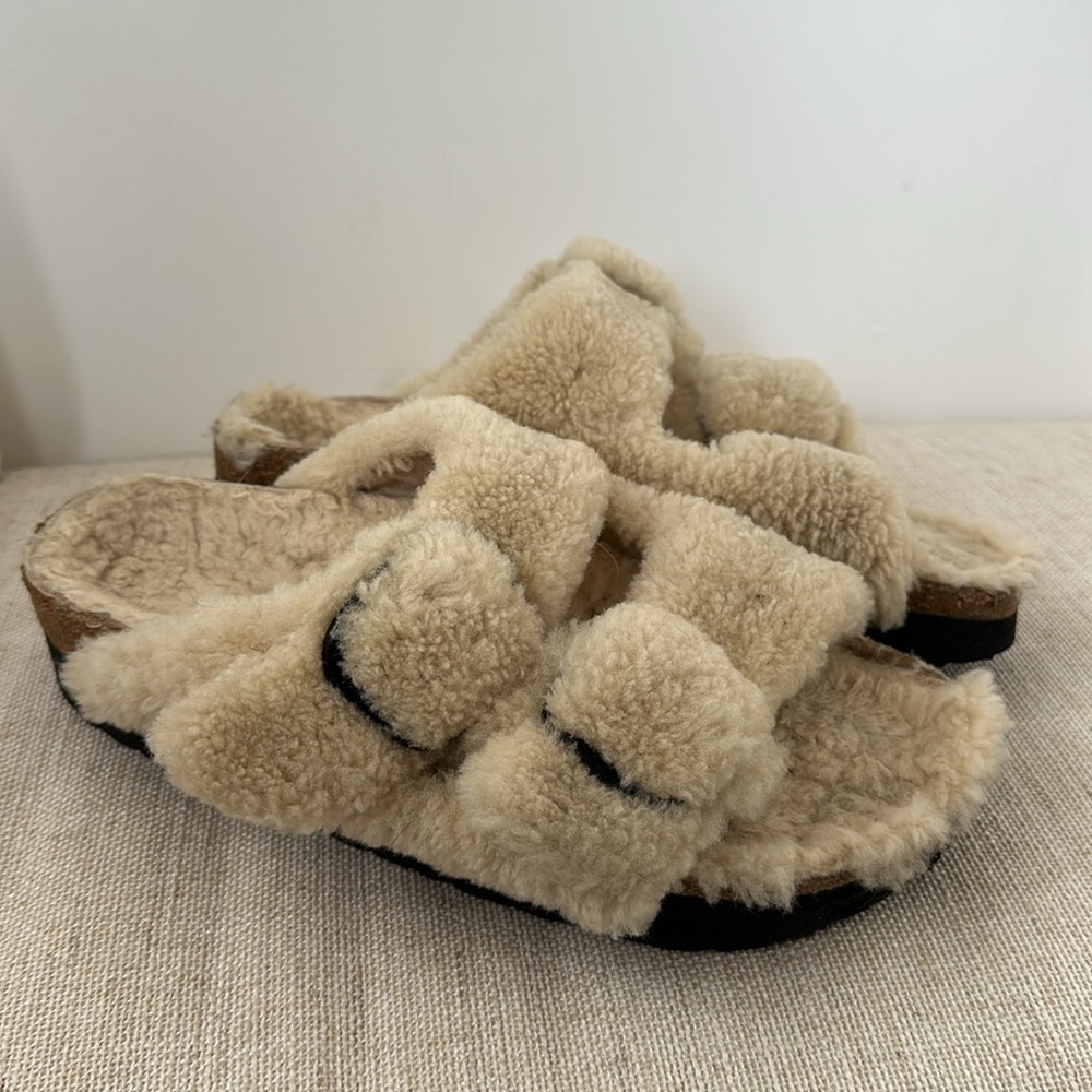 Papillio Birkenstock ARIZONA BIG BUCKLE FUR SANDAL eggshell Women’s Size 39 - Picture 2 of 5